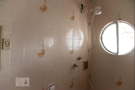 Banheiro  de casa à venda com 1 quarto, 40m² em Vila Rio Branco, São Paulo
