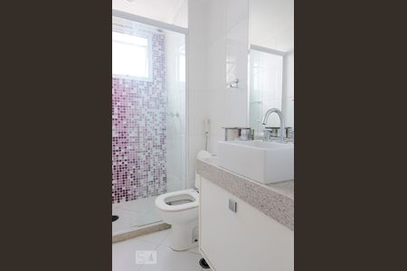 Apartamento à venda com 136m², 3 quartos e 2 vagasBanheiro da suíte 1