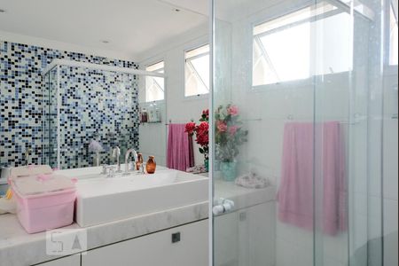 Apartamento à venda com 136m², 3 quartos e 2 vagasBanheiro da suíte 2