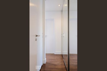 Apartamento à venda com 136m², 3 quartos e 2 vagasSuíte 2