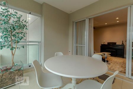 Apartamento à venda com 66m², 1 quarto e 1 vaga Apartamento à venda com 66m², 1 quarto e 1 vagaSacada