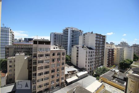 Vista de kitnet/studio para alugar com 1 quarto, 32m² em Flamengo, Rio de Janeiro