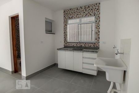 Cozinha de apartamento para alugar com 1 quarto, 25m² em Presidente Altino, Osasco