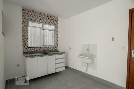 Cozinha de apartamento para alugar com 1 quarto, 25m² em Presidente Altino, Osasco