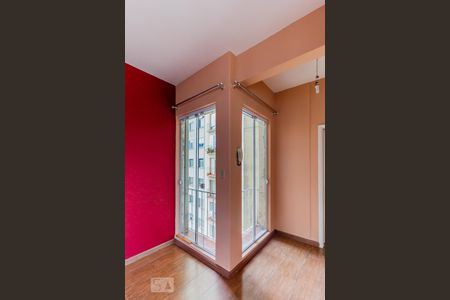 Sala - Janelas de apartamento para alugar com 1 quarto, 65m² em República, São Paulo