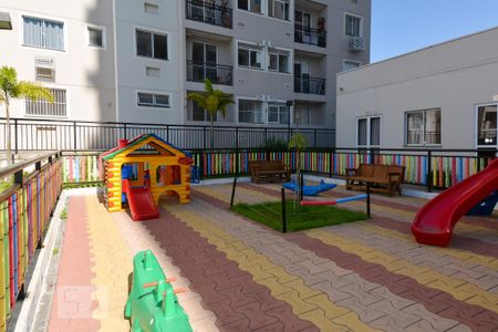 Apartamento para alugar com 50m², 2 quartos e 1 vaga Apartamento para alugar com 50m², 2 quartos e 1 vagaÁrea Comum - Playground