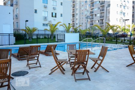 Apartamento para alugar com 50m², 2 quartos e 1 vaga Apartamento para alugar com 50m², 2 quartos e 1 vagaÁrea comum - Piscina