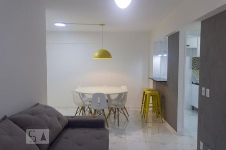 Sala de apartamento para alugar com 2 quartos, 62m² em Vila Olímpia, São Paulo
