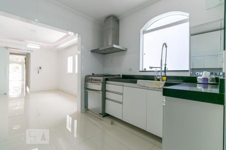 Casa para alugar com 310m², 3 quartos e 2 vagasCozinha