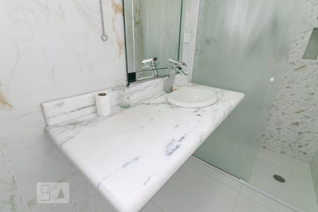 Casa para alugar com 310m², 3 quartos e 2 vagasBanheiro 3