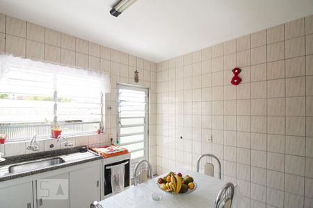 Casa à venda com 200m², 5 quartos e 2 vagas Casa à venda com 200m², 5 quartos e 2 vagasCozinha 1