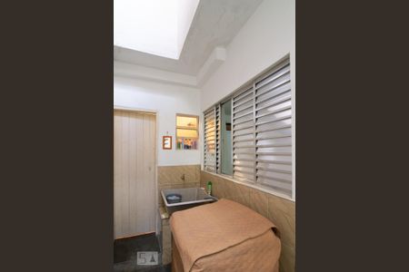 Casa à venda com 200m², 5 quartos e 2 vagas Casa à venda com 200m², 5 quartos e 2 vagasÁrea de Serviço 2