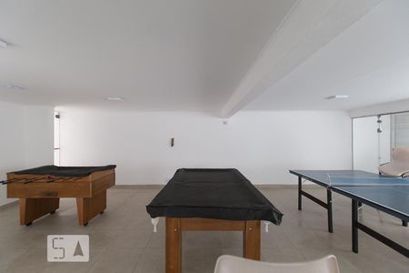 Apartamento para alugar com 72m², 2 quartos e 1 vaga Apartamento para alugar com 72m², 2 quartos e 1 vagaÁrea comum - Salão de jogos