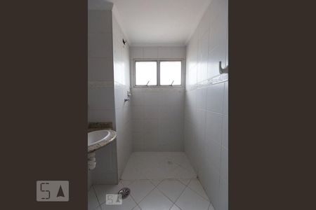Apartamento para alugar com 72m², 2 quartos e 1 vaga Apartamento para alugar com 72m², 2 quartos e 1 vagaBanheiro
