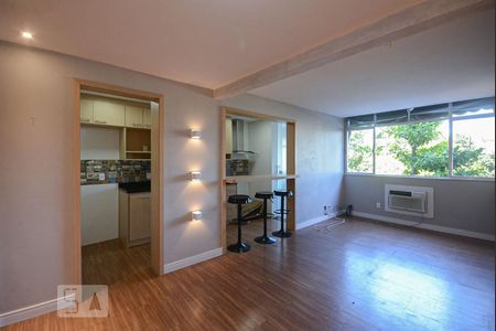 Sala de apartamento para alugar com 2 quartos, 60m² em Pechincha, Rio de Janeiro