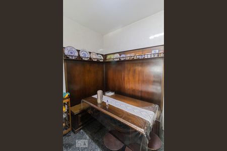 Casa à venda com 248m², 4 quartos e 6 vagas Casa à venda com 248m², 4 quartos e 6 vagasCozinha