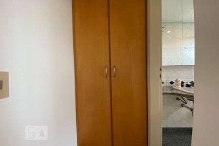 Apartamento à venda com 160m², 4 quartos e 3 vagas Apartamento à venda com 160m², 4 quartos e 3 vagasSuíte 3