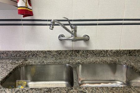 Apartamento à venda com 160m², 4 quartos e 3 vagas Apartamento à venda com 160m², 4 quartos e 3 vagasCozinha - Torneira