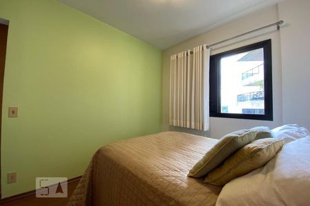 Apartamento à venda com 160m², 4 quartos e 3 vagas Apartamento à venda com 160m², 4 quartos e 3 vagasSuíte 3