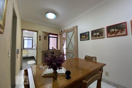 Apartamento à venda com 160m², 4 quartos e 3 vagas Apartamento à venda com 160m², 4 quartos e 3 vagasCopa