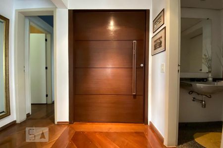 Entrada de apartamento à venda com 4 quartos, 160m² em Vila Suzana, São Paulo