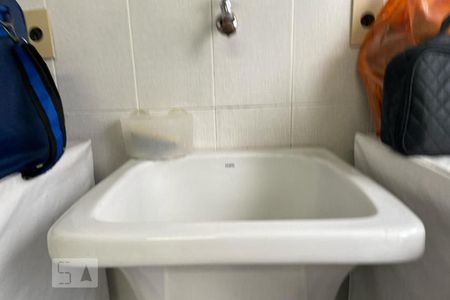 Apartamento à venda com 160m², 4 quartos e 3 vagas Apartamento à venda com 160m², 4 quartos e 3 vagasPia