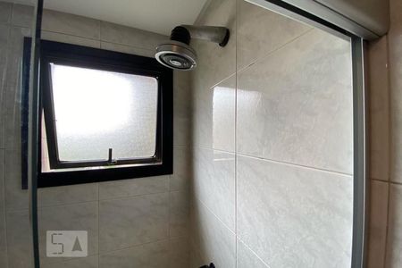 Apartamento à venda com 160m², 4 quartos e 3 vagas Apartamento à venda com 160m², 4 quartos e 3 vagasChuveiro