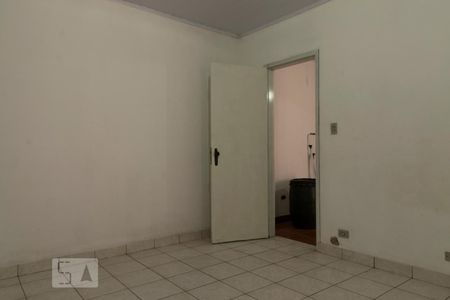 Casa à venda com 110m², 4 quartos e 3 vagas Casa à venda com 110m², 4 quartos e 3 vagasQuarto da Edícula