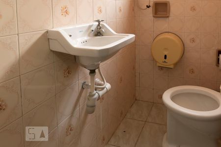 Casa à venda com 110m², 4 quartos e 3 vagas Casa à venda com 110m², 4 quartos e 3 vagasBanheiro da Suíte