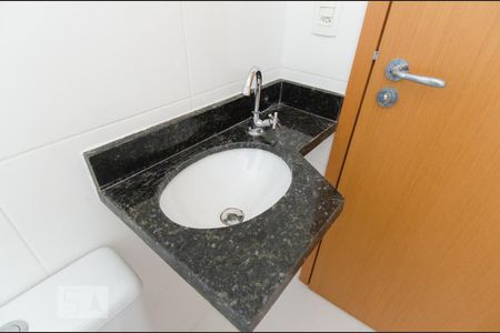 Apartamento à venda com 136m², 3 quartos e 1 vaga Apartamento à venda com 136m², 3 quartos e 1 vagaBanheiro da suíte