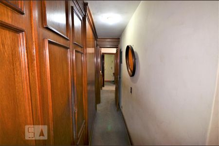 Apartamento à venda com 70m², 2 quartos e sem vagaCorredor