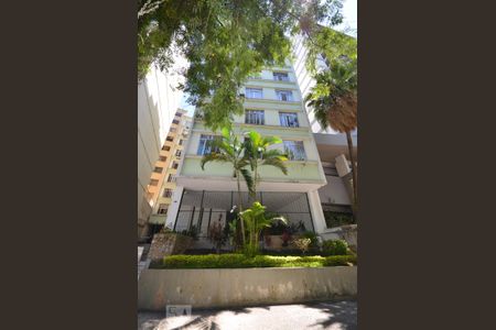 Apartamento à venda com 70m², 2 quartos e sem vagaFachada