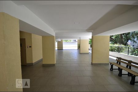 Apartamento à venda com 270m², 3 quartos e 2 vagasÁrea Comum 
