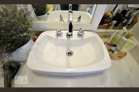 Apartamento à venda com 270m², 3 quartos e 2 vagasBanheiro - Pia