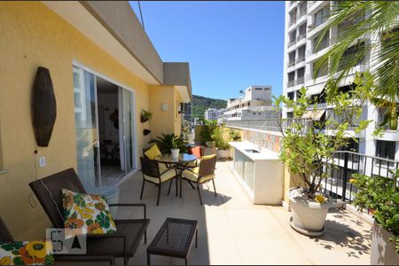 Apartamento à venda com 270m², 3 quartos e 2 vagasVaranda da Sala 2