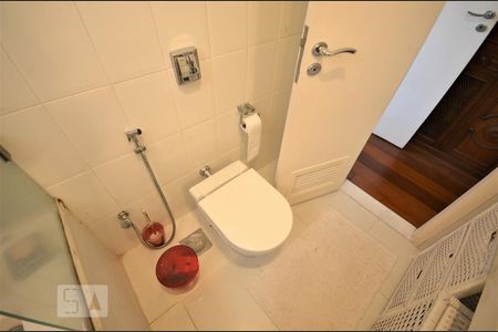 Apartamento à venda com 270m², 3 quartos e 2 vagasBanheiro da Suíte 2