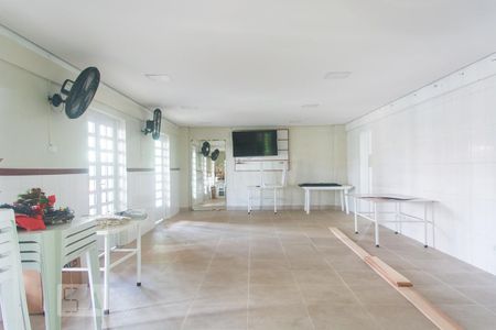 Apartamento para alugar com 54m², 2 quartos e 1 vaga Apartamento para alugar com 54m², 2 quartos e 1 vagaÁrea comum - Salão de festas