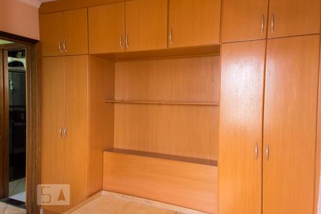 Quarto 1 de apartamento para alugar com 2 quartos, 54m² em Utinga, Santo André