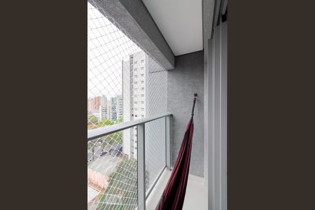 Varanda de kitnet/studio para alugar com 1 quarto, 24m² em Indianópolis, São Paulo