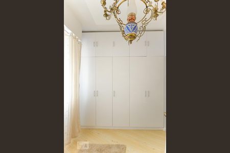 Apartamento à venda com 125m², 4 quartos e 2 vagasQuarto 2