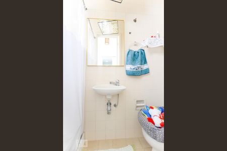 Apartamento à venda com 125m², 4 quartos e 2 vagasBanheiro de Serviço