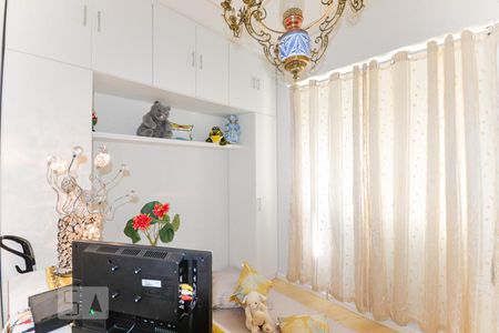 Apartamento à venda com 125m², 4 quartos e 2 vagasQuarto 2