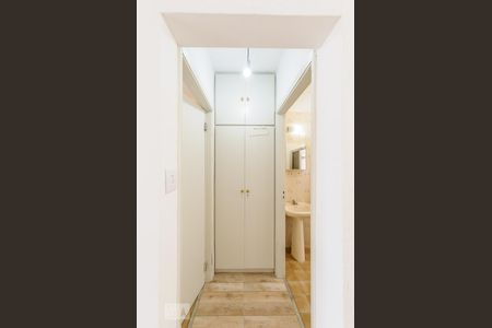 Hall de apartamento para alugar com 1 quarto, 40m² em Centro, Campinas