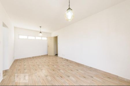 Sala de apartamento para alugar com 1 quarto, 40m² em Centro, Campinas