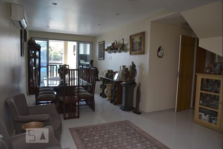 Sala de apartamento à venda com 4 quartos, 250m² em Freguesia (jacarepaguá), Rio de Janeiro