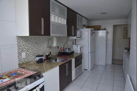 Apartamento à venda com 250m², 4 quartos e 2 vagasCozinha