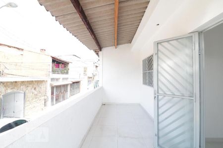 Casa à venda com 150m², 4 quartos e 2 vagas Casa à venda com 150m², 4 quartos e 2 vagasVaranda quarto 1