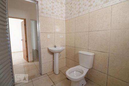 Casa à venda com 150m², 4 quartos e 2 vagas Casa à venda com 150m², 4 quartos e 2 vagasBanheiro 2