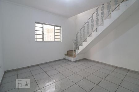 Casa à venda com 150m², 4 quartos e 2 vagas Casa à venda com 150m², 4 quartos e 2 vagasCasa 2 - Sala