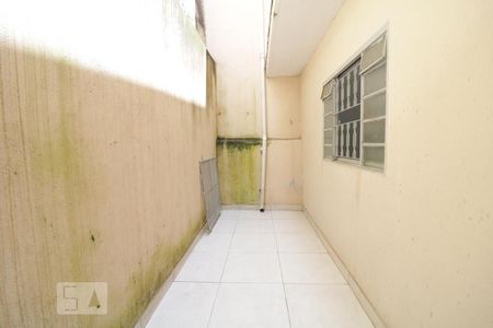 Casa à venda com 150m², 4 quartos e 2 vagas Casa à venda com 150m², 4 quartos e 2 vagasArea de serviço